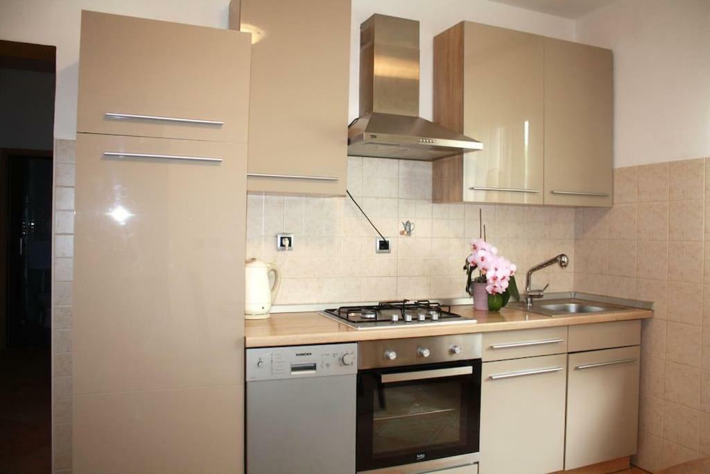Deni09 Apartman *